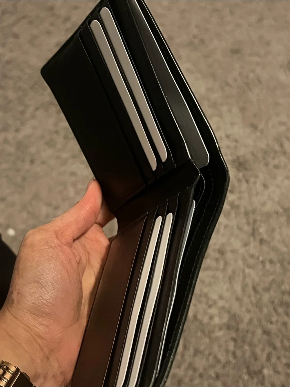 Men’s Burberry bifold wallet